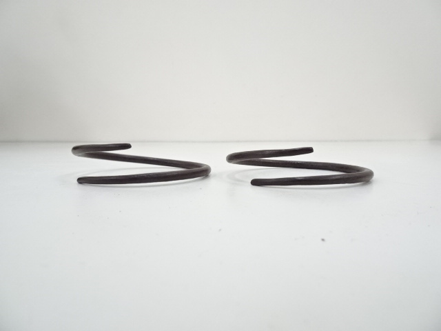  菊地政光造　菊桐紋肩衝釜（共箱）